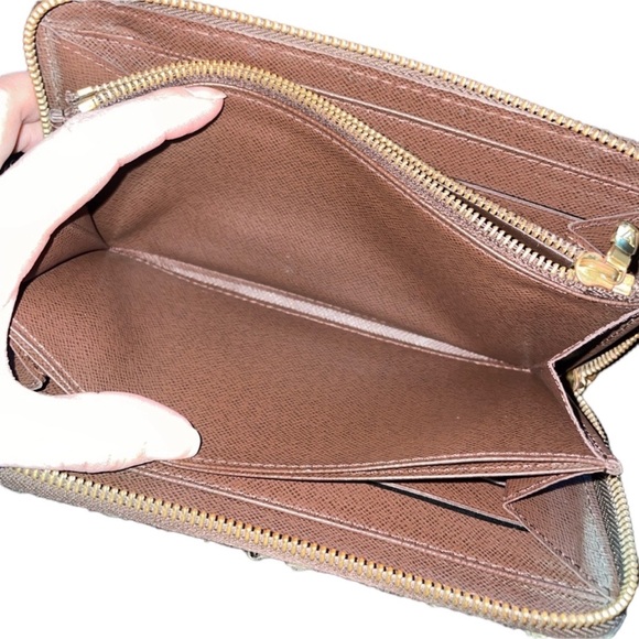 Authentic Louis Vuitton Brown Monogram Mini Lin Zippy Wallet - Picture 9 of 16
